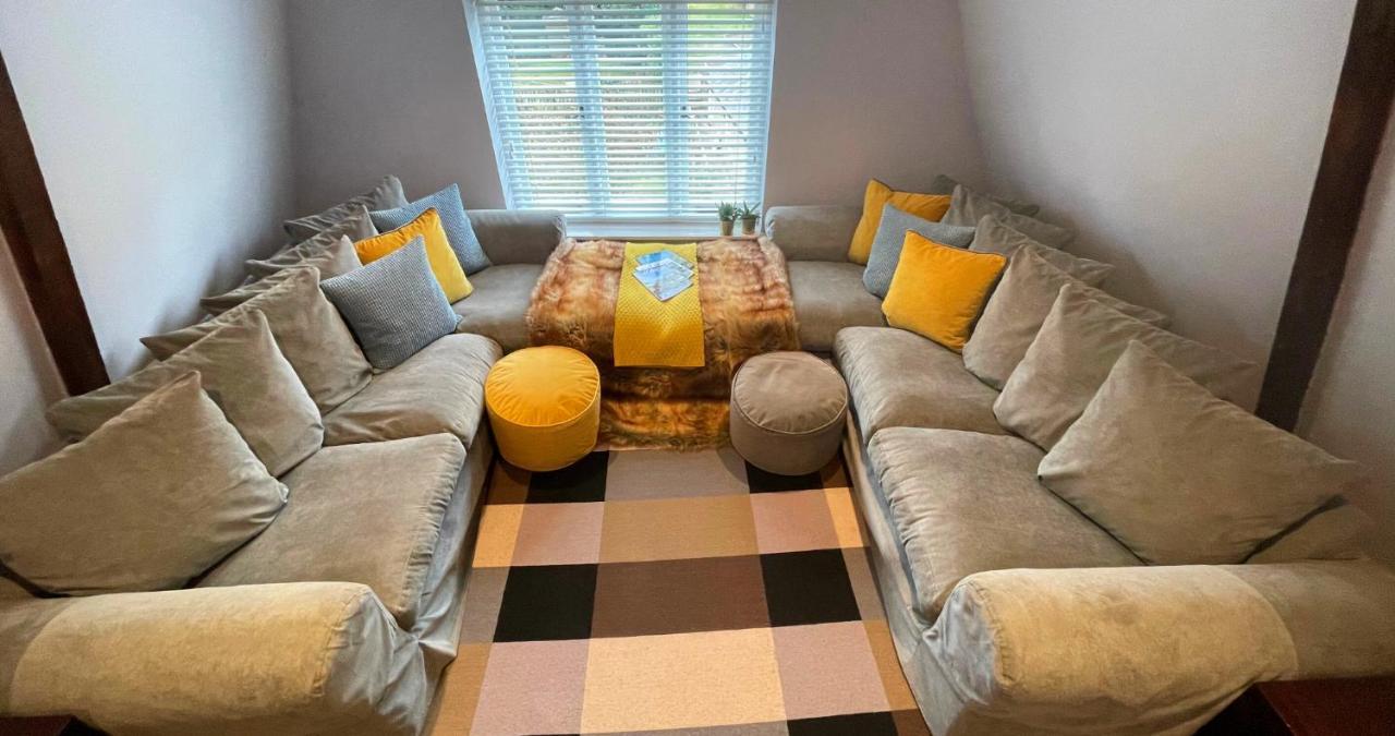 Stunning Luxury Apartment In Central Лимингтън Екстериор снимка